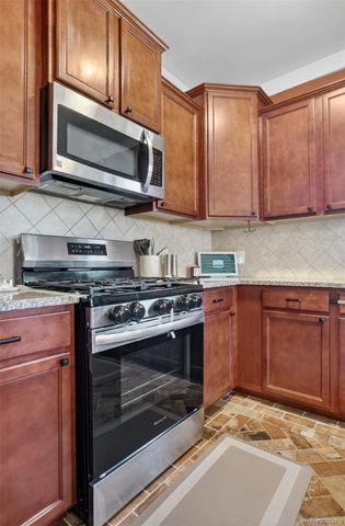 3524 Amber Oaks Drive, Howell Township, MI 48855