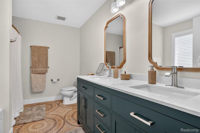 3524 Amber Oaks Drive, Howell Township, MI 48855