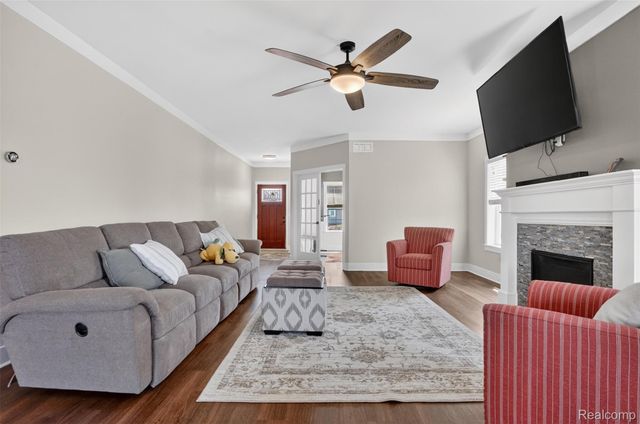 3524 Amber Oaks Drive, Howell Township, MI 48855