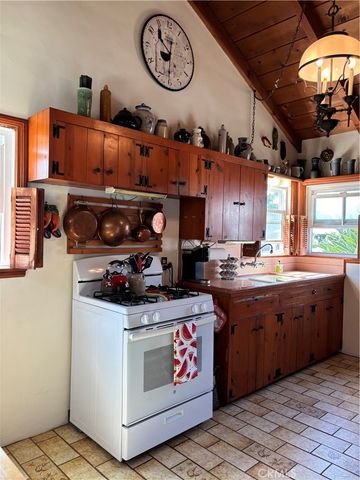 154 W Avenida Alessandro, San Clemente, CA 92672