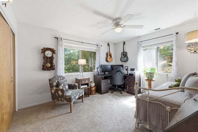 21570 Eel River Dr, Sonora, CA 95370