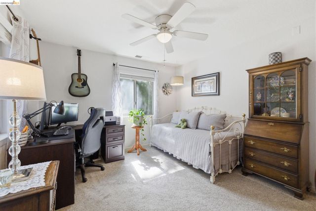 21570 Eel River Dr, Sonora, CA 95370