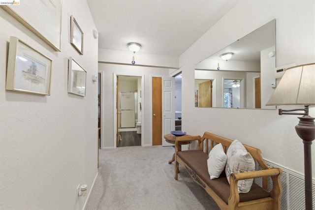 21570 Eel River Dr, Sonora, CA 95370