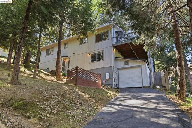 21570 Eel River Dr, Sonora, CA 95370