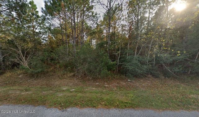 345 3rd Street, Waveland, MS 39576