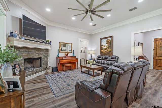113 Stuart St, Arp, TX 75750