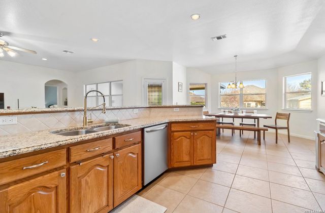 2231 Garden Sun Place, New Braunfels, TX 78130