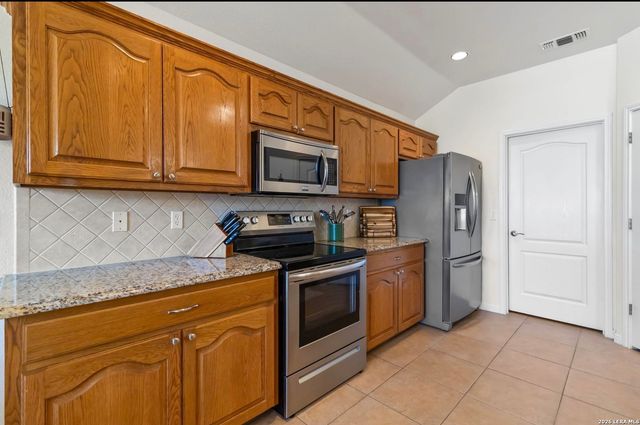 2231 Garden Sun Place, New Braunfels, TX 78130