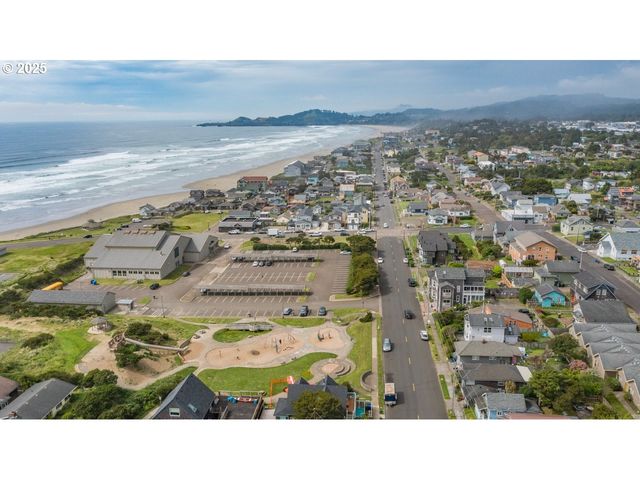 107 Sw COAST St, Newport, OR 97365