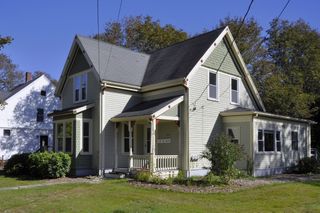 493 Central St, East Bridgewater, MA 02333