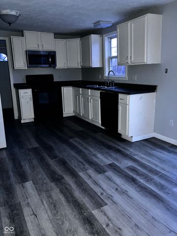 1205 N County Road 525 W, New Castle, IN 47362