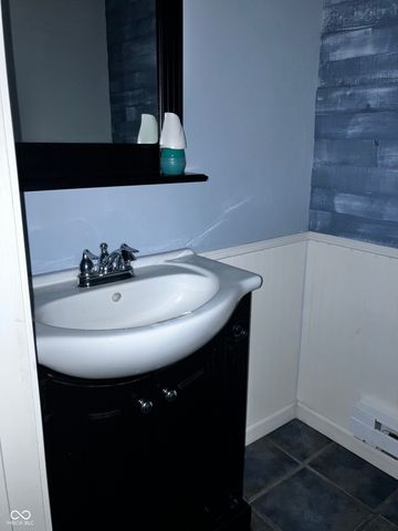 1205 N County Road 525 W, New Castle, IN 47362