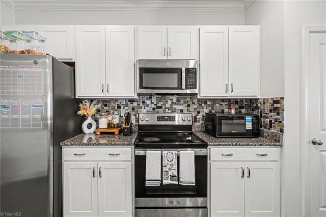 633 Cam Circle, High Point, NC 27265