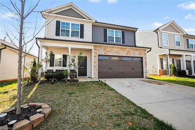 633 Cam Circle, High Point, NC 27265
