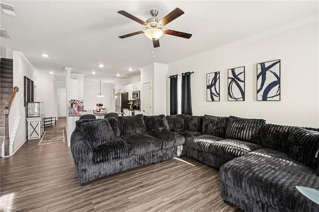 633 Cam Circle, High Point, NC 27265