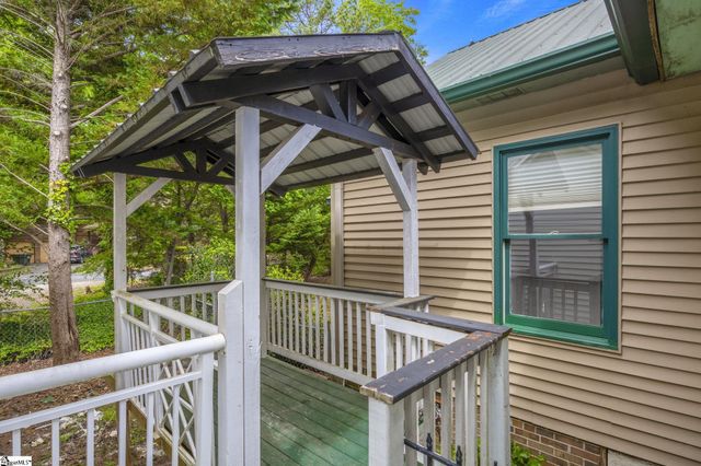 213 Cox Ridge Court, Travelers Rest, SC 29690