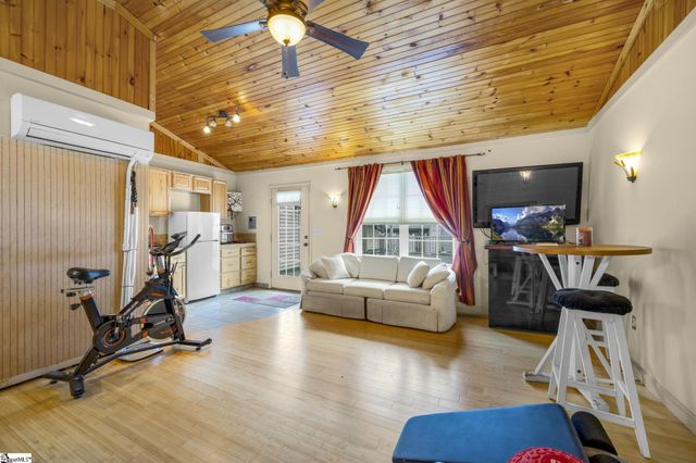 213 Cox Ridge Court, Travelers Rest, SC 29690