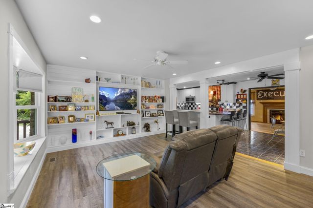 213 Cox Ridge Court, Travelers Rest, SC 29690