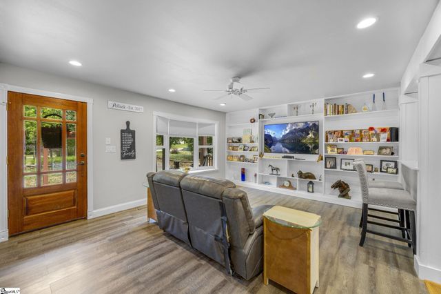213 Cox Ridge Court, Travelers Rest, SC 29690