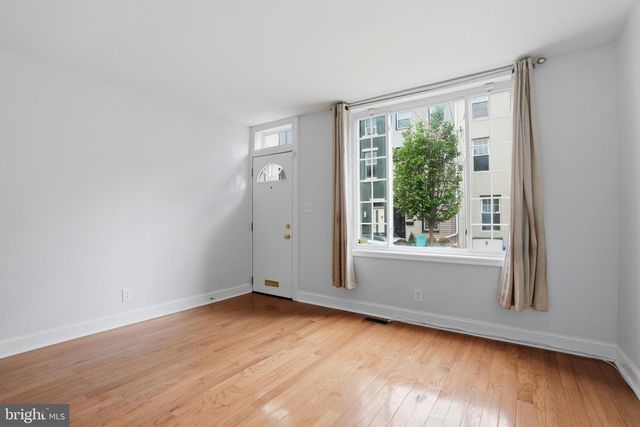 2051 E FLETCHER ST, Philadelphia, PA 19125