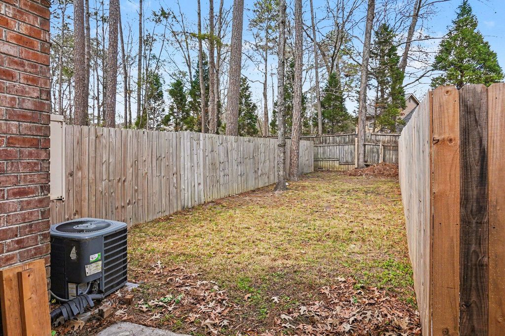 Image 19 of property listing at 406 Crestview Drive B, Summerville, SC 29485