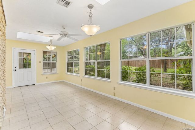 108 W LAUREL LN, San Marcos, TX 78666