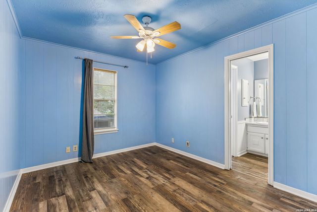 108 W LAUREL LN, San Marcos, TX 78666