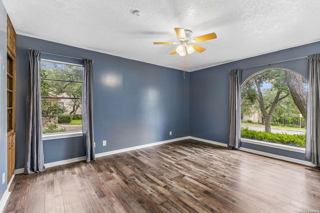 108 W LAUREL LN, San Marcos, TX 78666