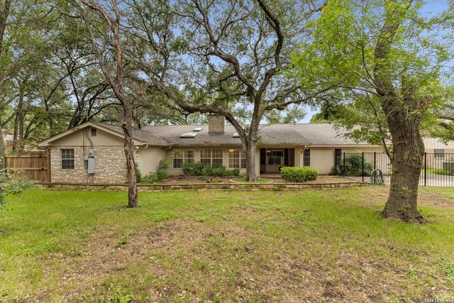 108 W LAUREL LN, San Marcos, TX 78666