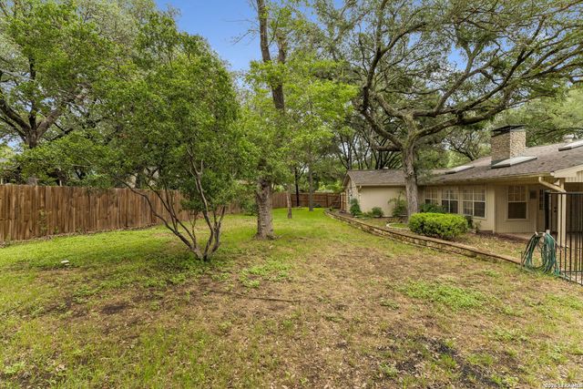 108 W LAUREL LN, San Marcos, TX 78666