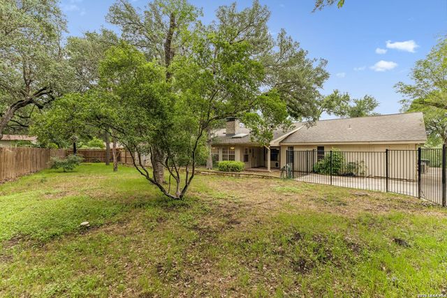 108 W LAUREL LN, San Marcos, TX 78666