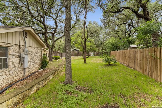 108 W LAUREL LN, San Marcos, TX 78666
