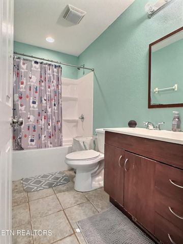 159 Carroll Hollow Rd, Clinton, TN 37716