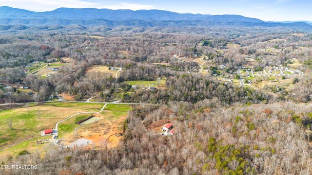 159 Carroll Hollow Rd, Clinton, TN 37716