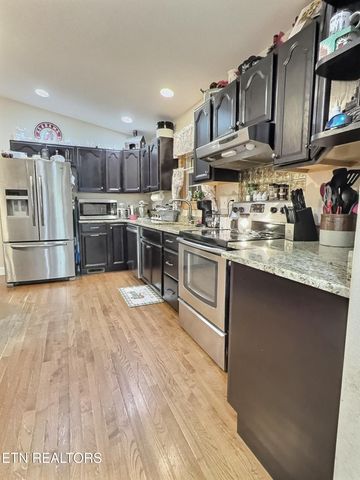 159 Carroll Hollow Rd, Clinton, TN 37716