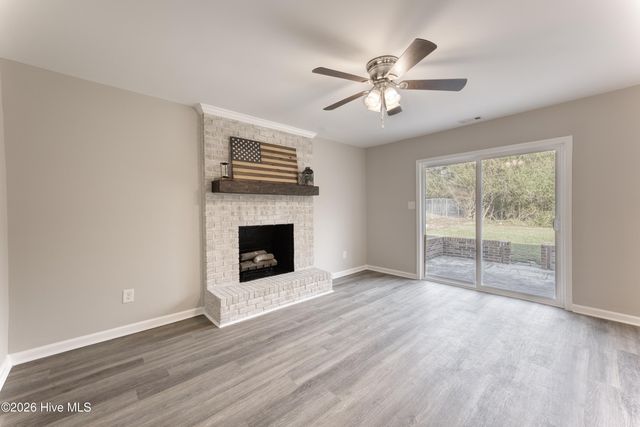 119 Shadow Brook Drive, Jacksonville, NC 28546