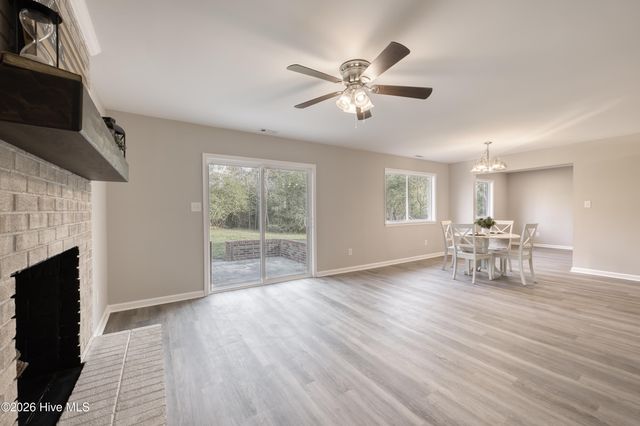 119 Shadow Brook Drive, Jacksonville, NC 28546