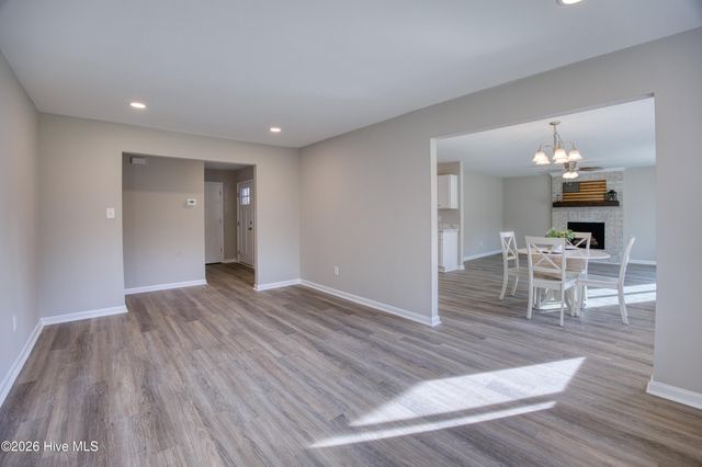 119 Shadow Brook Drive, Jacksonville, NC 28546