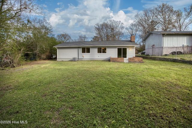 119 Shadow Brook Drive, Jacksonville, NC 28546