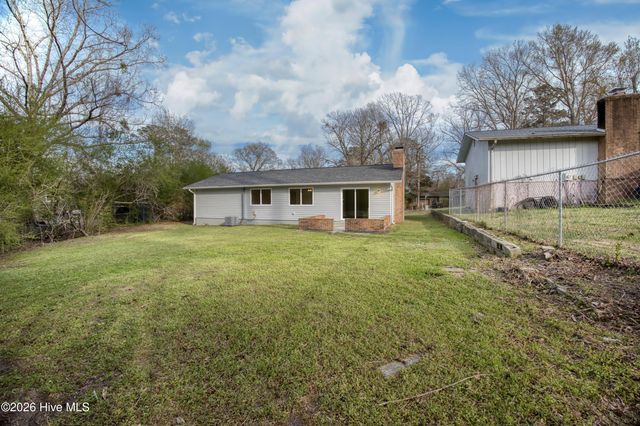 119 Shadow Brook Drive, Jacksonville, NC 28546