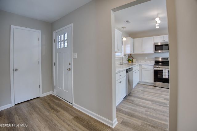 119 Shadow Brook Drive, Jacksonville, NC 28546