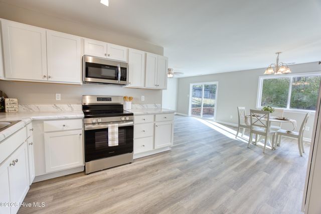 119 Shadow Brook Drive, Jacksonville, NC 28546