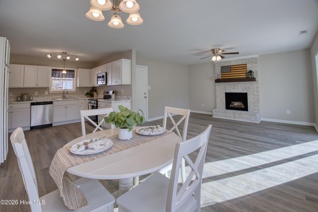 119 Shadow Brook Drive, Jacksonville, NC 28546