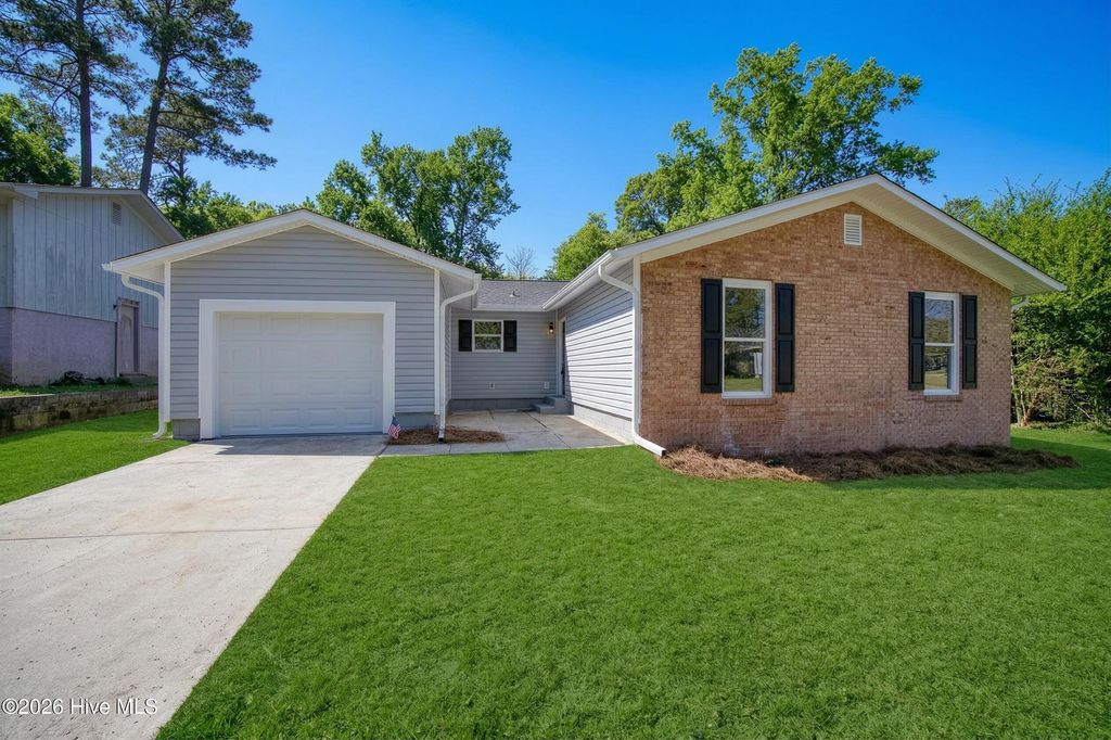 119 Shadow Brook Drive, Jacksonville, NC 28546