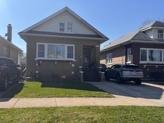 1118 N 6th Avenue, Maywood, IL 60153
