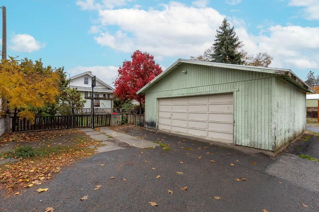2417 W Dalton Ave, Spokane, WA 99205