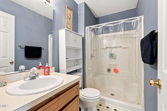 607 Garrison Avenue, Clayton, NC 27520