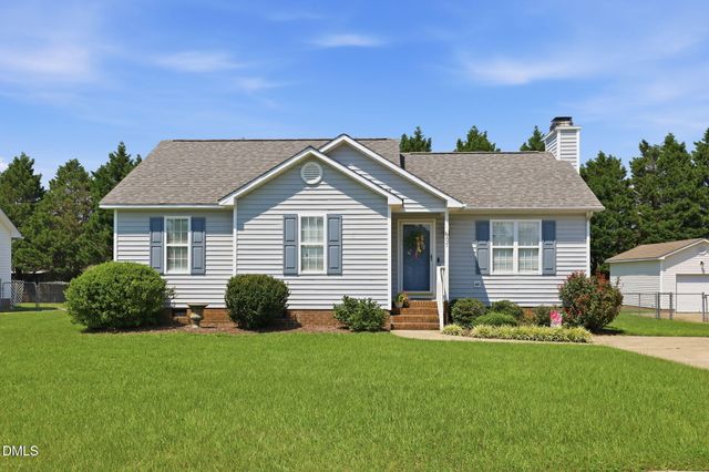 607 Garrison Avenue, Clayton, NC 27520