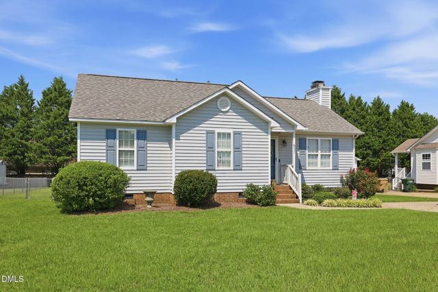 607 Garrison Avenue, Clayton, NC 27520