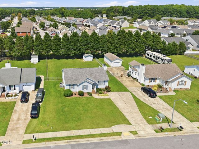 607 Garrison Avenue, Clayton, NC 27520